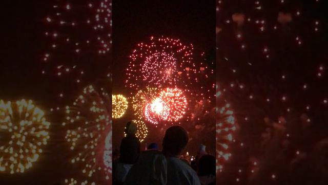 Салют Воронеж + Камера айфон X смотреть онлайн