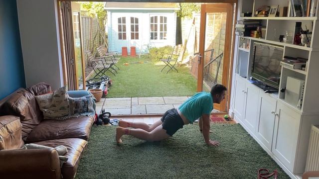 Pilates for Runnas l Session 27 смотреть онлайн