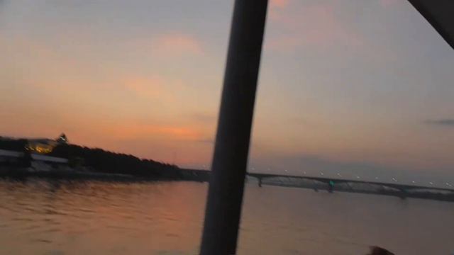 ЯРОСЛАВЛЬ ПРОГУЛКА НА ПАРОХОДЕ смотреть онлайн