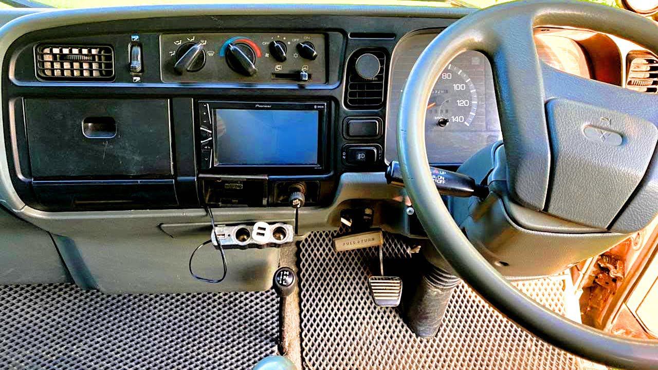 Взяли за базу ШИШИГУ и собрали вездеход на все случаи жизни на раме от ГАЗ 66 смотреть онлайн