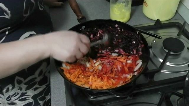 Щи, борщ на мясном бульоне из мультиварки. Рецепт самых вкусных щей