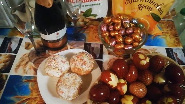 Яйца в луковой шалухе. смотреть онлайн