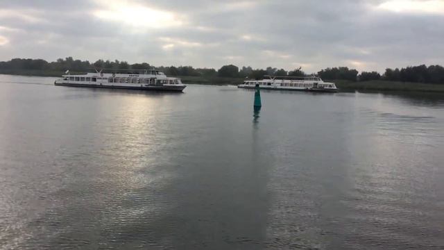 Прогулка по Днепру в Херсоне смотреть онлайн