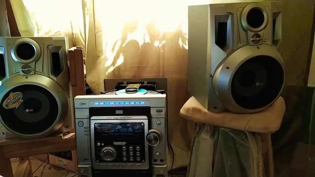 Муз. центр LG LM-K3930X ? Schelmish - Das Moor смотреть онлайн