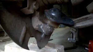 Замена шаровых на Шевроле Ниве без снятия приводов.