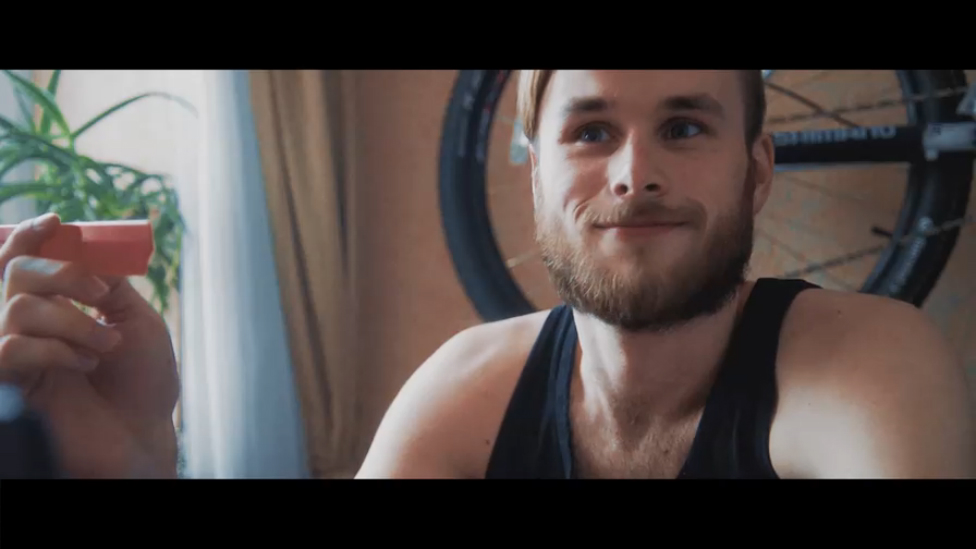 Ленинград - Экспонат. Мужская версия. Лучшая Пародия. На лабутенах - кавер смотреть онлайн