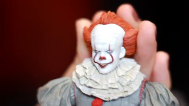 ОНО в реальности! Пеннивайз из фильма IT / Pennywise NECA