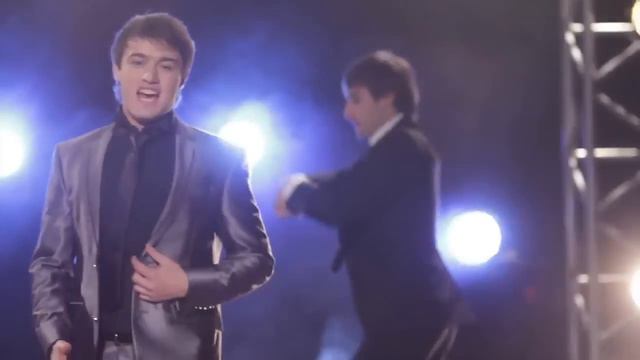 АЙДАМИР МУГУ смотреть онлайн