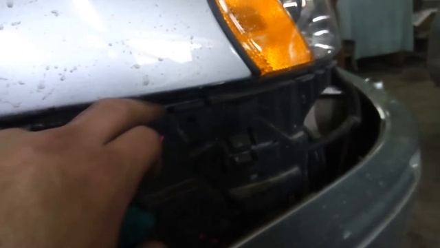 Как снять бампер на Volvo s60 смотреть онлайн