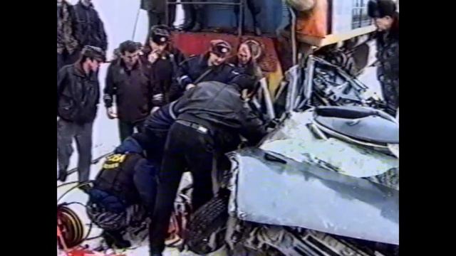 Легковушка – в лепёшку, у пилота – сломано ребро смотреть онлайн