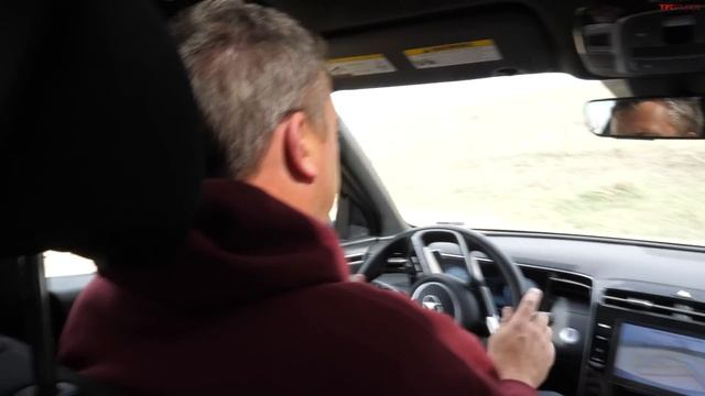 Here’s What I Love AND Hate about the Hyundai Santa Cruz Compact Truck After Driving It For a Year! смотреть онлайн
