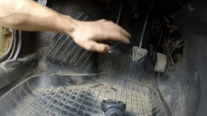 Как отрегулировать трос сцепления ВАЗ 2109 2114 2110 | хрустит скорость при переключении