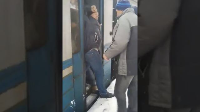 Отправление электрички Киев – Нежин 03.12.2018 смотреть онлайн