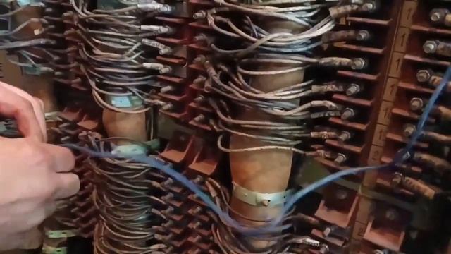 Запуск с перемычки тепловоза тэп-70 смотреть онлайн