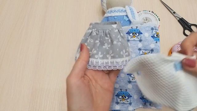 МК текстильной интерьерной куклы. 6 часть - Свитшот, юбка. смотреть онлайн