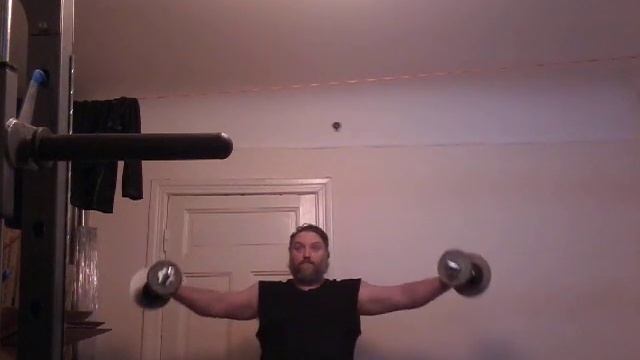 Махи гантелями стоя 24серия 2подход 4,75кг 60р,Pleci 24sērija 2piegājiens 4,75kg 60r смотреть онлайн