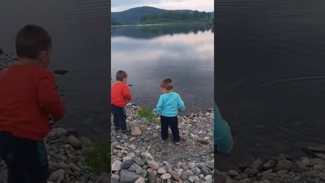 вечерняя прогулка у реки смотреть онлайн