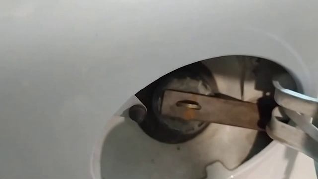Замок на крышку бензобака. смотреть онлайн