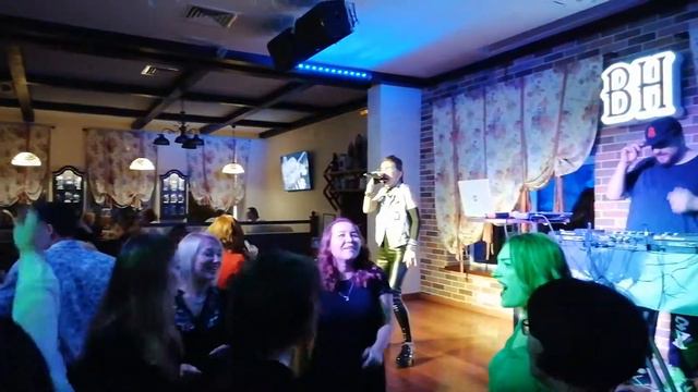 ИРИНА ШИРОКОВА/МУМИЙ ТРОЛЛЬ/МЕДВЕДИЦА/СOVER смотреть онлайн