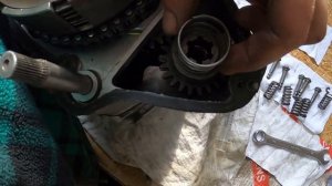 Як установити вал кикстартера моторолера МУРАВЕЙ,щоб завідна лапка працювала !!!