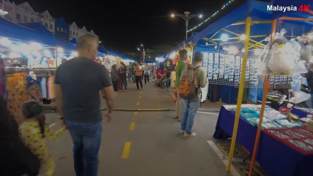 Melaka Jonker Street 马六甲 雞廠 文化街 & Jalan Merdeka Night Market｜Night Walk 2024｜Part 2｜4K HDR смотреть онлайн