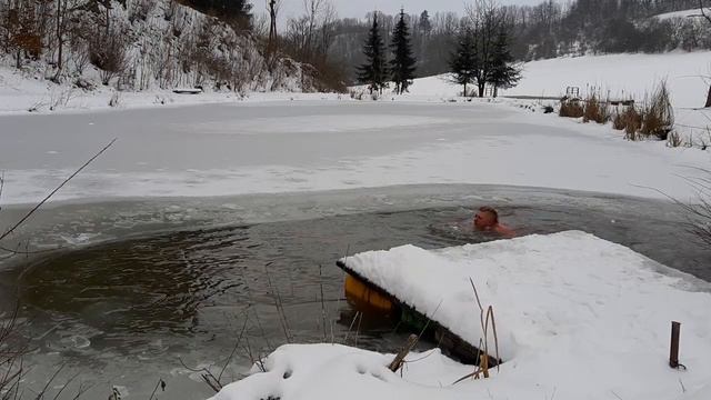 Ice swimming 12 minutes -6 degrees outside смотреть онлайн