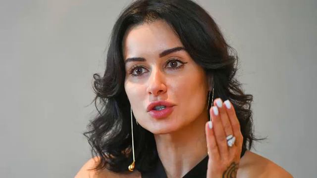 Тина Канделаки посмеялась над сбежавшей Ксенией Собчак смотреть онлайн