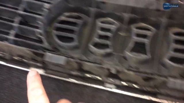 Grill, Chromleiste, Emblem ausbauen Audi A4 B6 B5 смотреть онлайн
