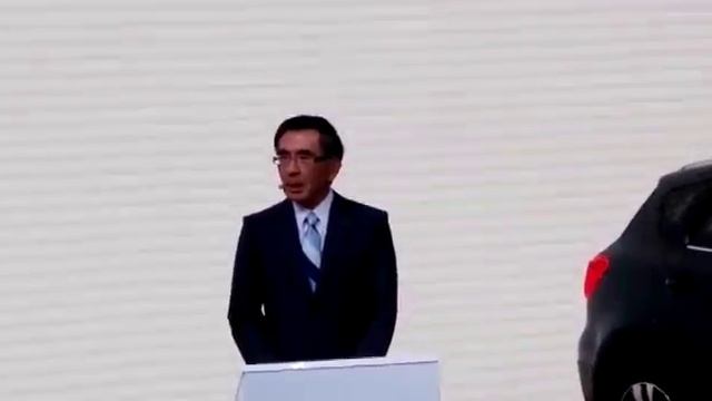 T Suzuki from Suzuki Motor Corporation at the 2016 Paris Motor Show смотреть онлайн