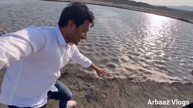 आज तो ज्वालामुखी देख लिया ! आग लग गई ! Mud Volcano in Azerbaijan 🇦🇿 @ArbaazVlogs Qobustan смотреть онлайн