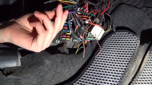 Установка центрального замка. Ошибки и комплектация. смотреть онлайн