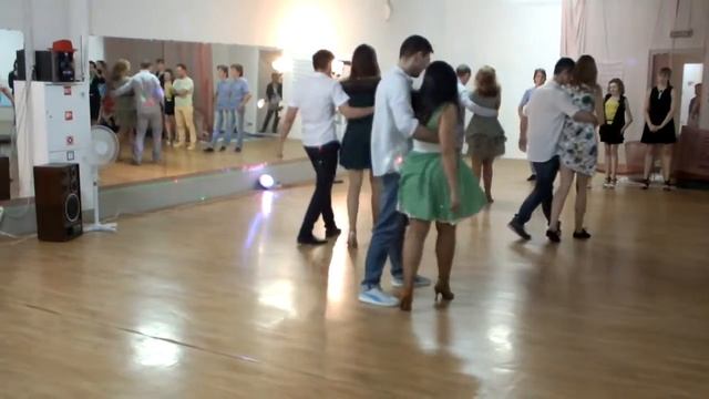 Бразильский Зук школа танца DanceКухня Тольятти. ZOUK т.611-553 смотреть онлайн