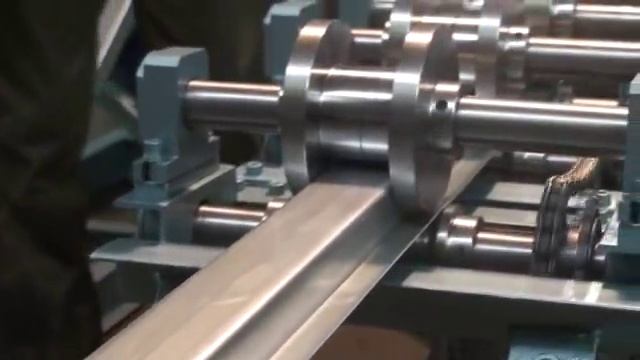 Станок для изготовления омега профиля