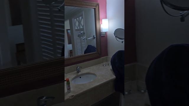 Memories Flamenco Hotel смотреть онлайн