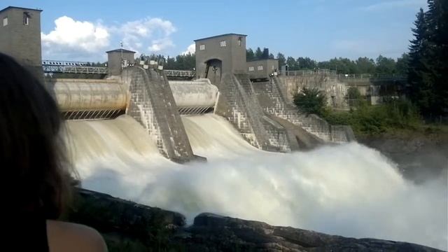 Иматра. Слив воды с водохранилища смотреть онлайн
