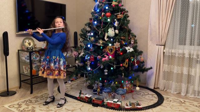 "Новогодняя звезда". Гимадеева Эвелина (10 лет), пос. Дубровка, Зеленодольский район смотреть онлайн
