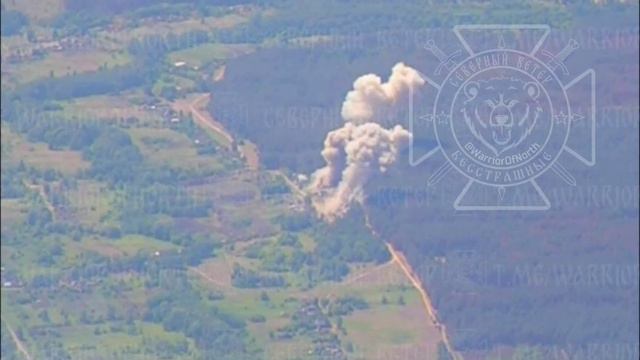 ‼️🇷🇺💥 Авиация группировки "Север" уничтожает позиции ВСУ в Волчанске Харьковской области Ударам смотреть онлайн