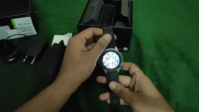 Samsung Galaxy Smart Watch - Unboxing - 2020 смотреть онлайн