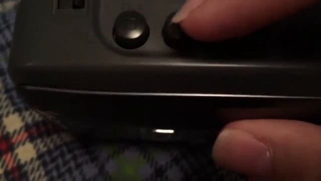 Retro 1990's Sony Walkman AM FM Review смотреть онлайн