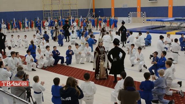 В 75-летний юбилей АГУ открыл свой Дворец спорта «Якуб Коблев»