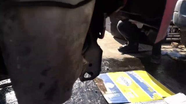 Como cambiar radiador y manguera inferior Peugeot partner 2006- Diesel смотреть онлайн