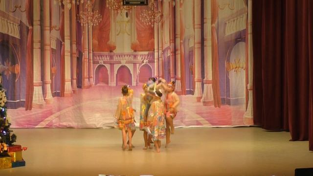 "Кошка". Ансамбль современного эстрадного танца "Аврора". 25.12.21 смотреть онлайн