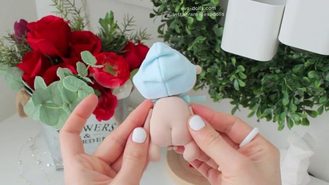 Маленькая кукла малыш новорожденный в пеленке. Обзор игрушки и видео урока. смотреть онлайн