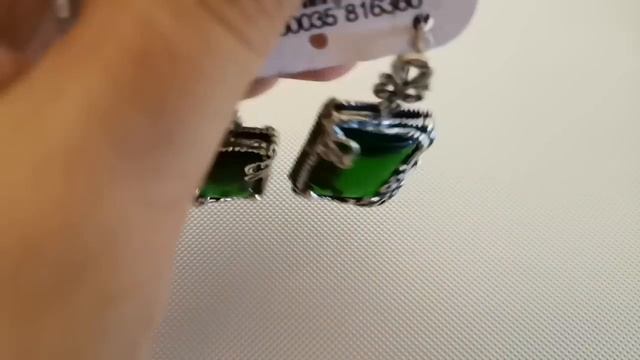 01.11.? ЯНТАРЬ,? МАЛАХИТ И ДР. НАТУРАЛЬНЫЕ КАМНИ В ГАРНИТУРАХ В ПОСЕРЕБРЕНИИ. смотреть онлайн