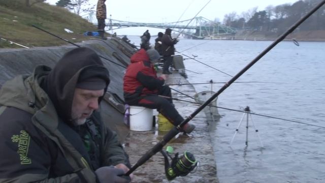 Новогодний лещ и фидер! На рыбалку с Нормундом #103 смотреть онлайн