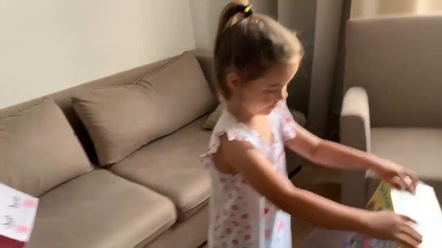 Распаковка подарков!!!Милане 5 лет смотреть онлайн