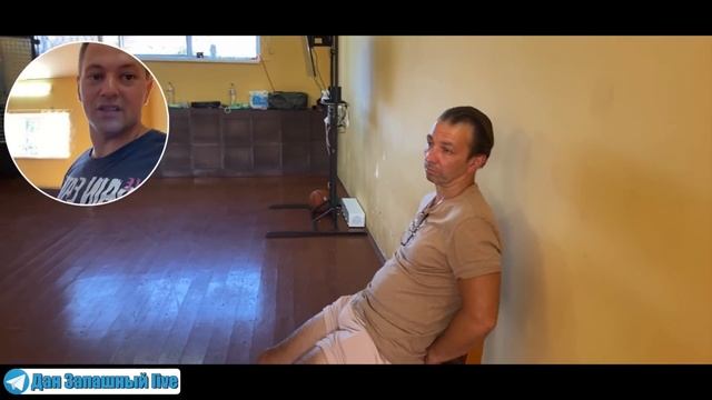 ЖУТКАЯ РЕАКЦИЯ на ГОЛУЮ ЗАДНИЦУ обезьяны! Нужна ли одежда для шимпанзе Бони??? смотреть онлайн