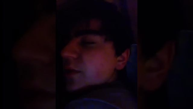 Лахма не дает спать другу,Москва 2012 год, ??? #lahmadju #лахмаджун #хабибнурмагамедов