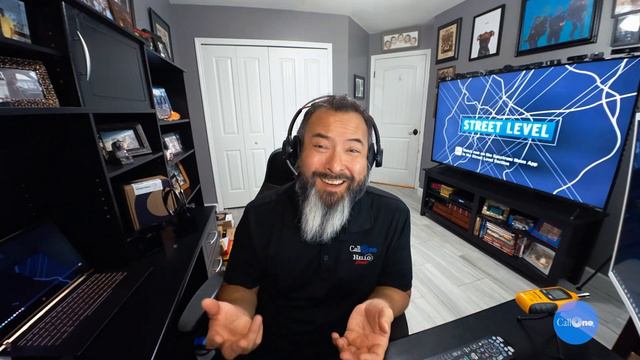 Poly | NEW Voyager Focus 2 vs Voyager Focus UC смотреть онлайн