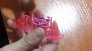 Браслет из резинок"чешуя на маленьком станке